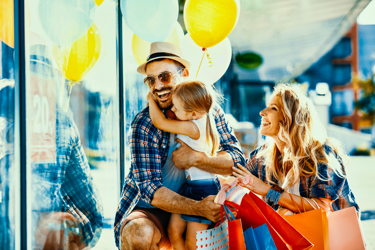 Weil Sie nicht abtreiben wollte! Junge Frau von Schwiegervater mit Hammer attackiert